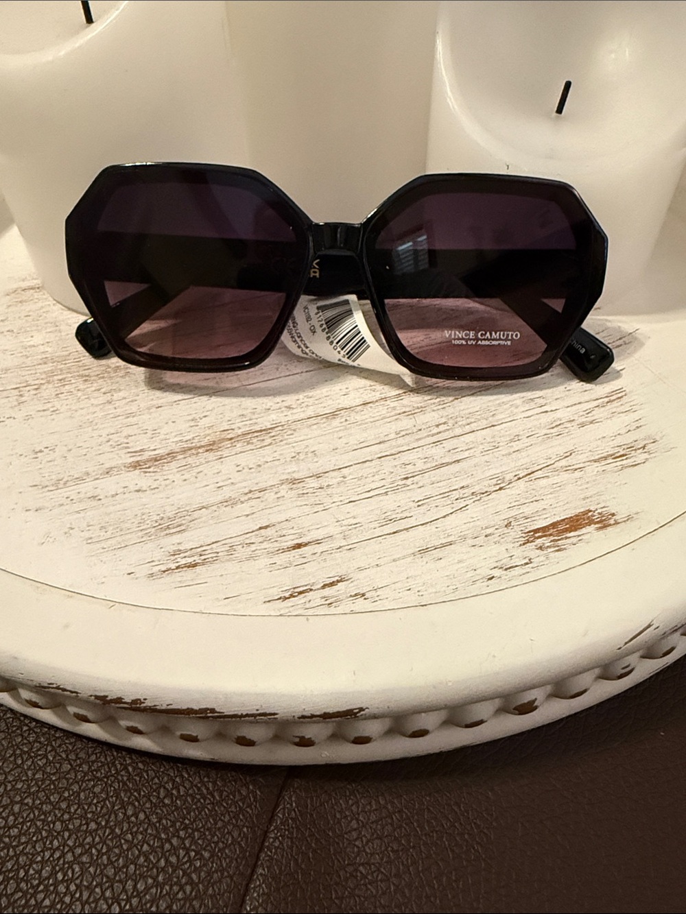 Vince Comuto Sunnies - Picture 5 of 6